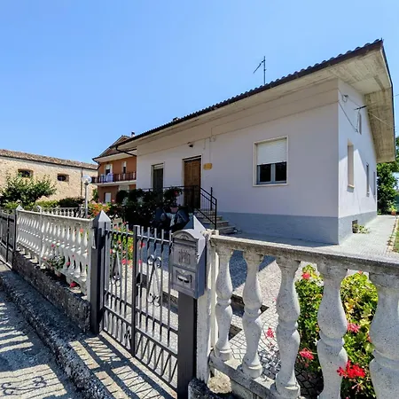 Semesterbostad Da Zia Concetta, Immersa Nel